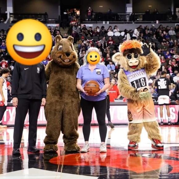 Windy City Willies (Bulls) "Alternate Identity Night" Bobblehead SGA 1/20/2024 - Picture 6 of 8